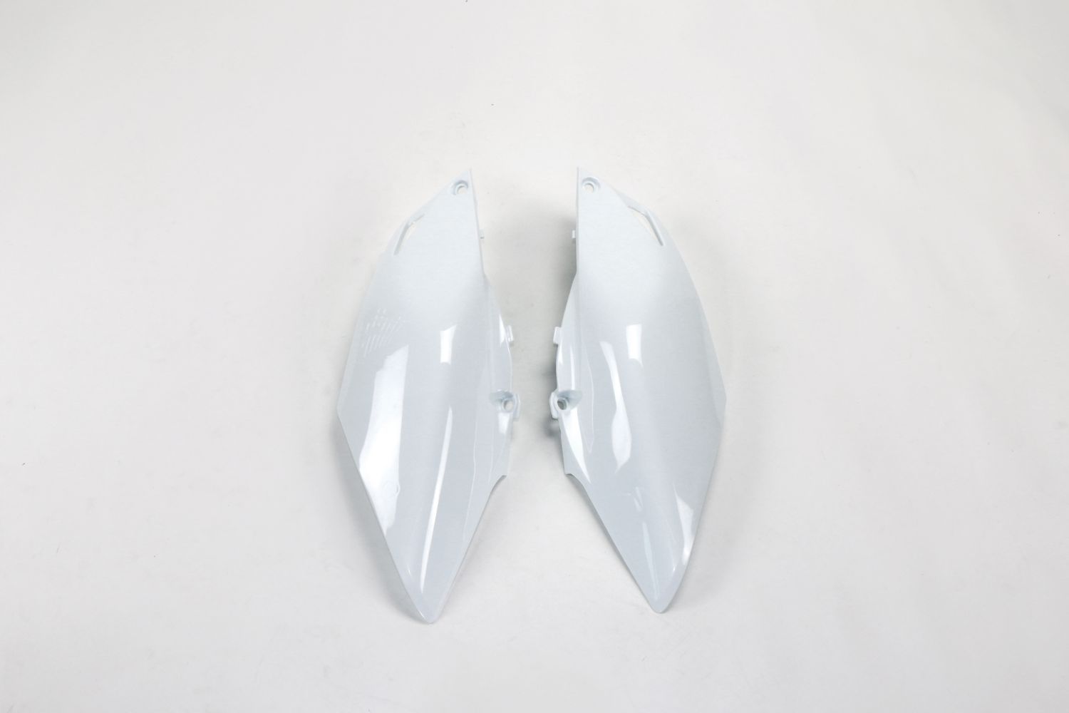 Side number plates Honda CRF 450 R (13-16) white* HO04659-041