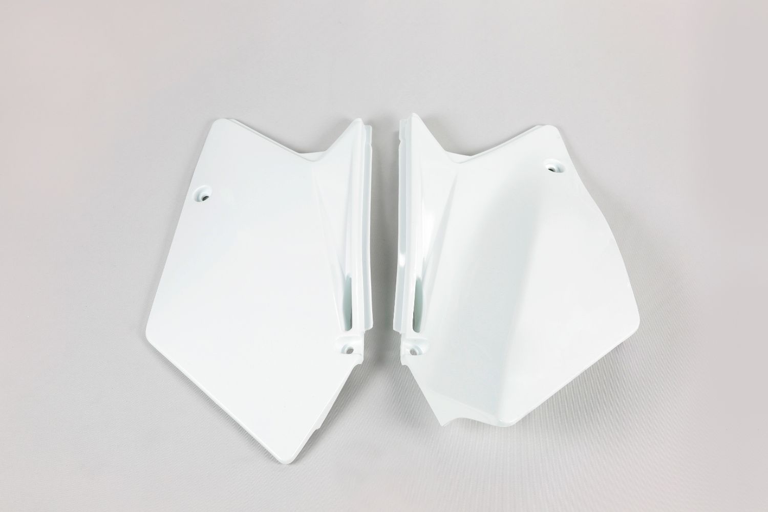 Side number plates Suzuki RMZ 450 (05-06) white* SU03910-041